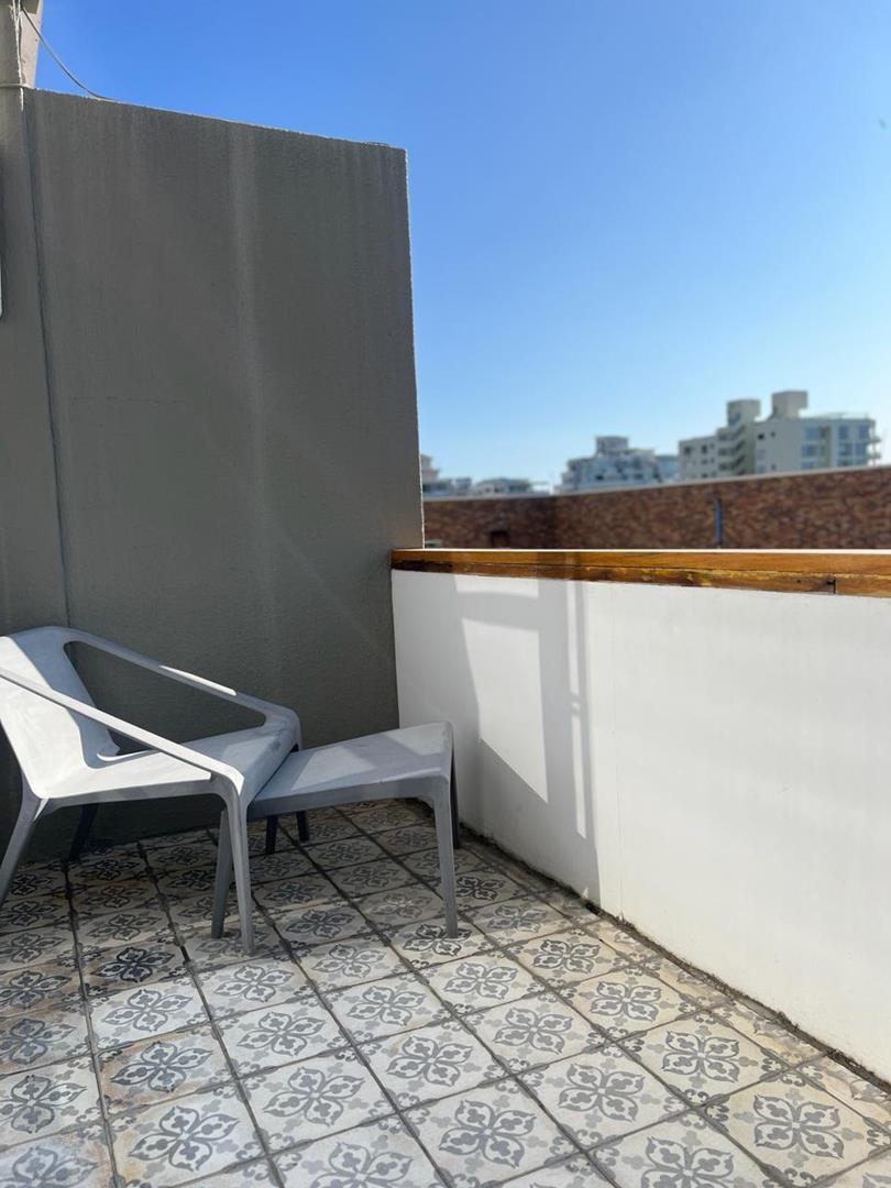 To Let 1 Bedroom Property for Rent in Sea Point Western Cape